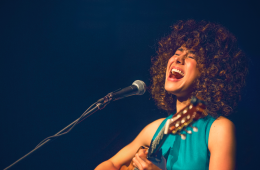 Rosalía León - Rockeando el folclor