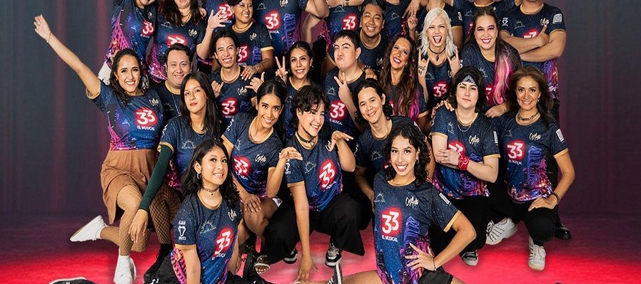 33 El Musical