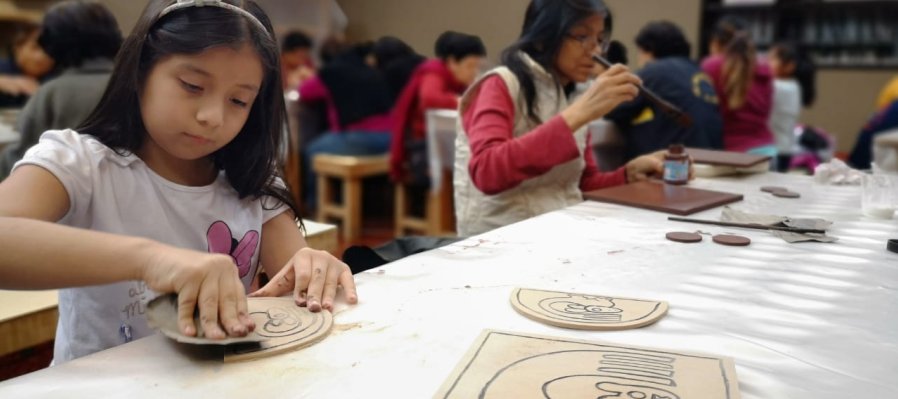 Taller de madera tallada