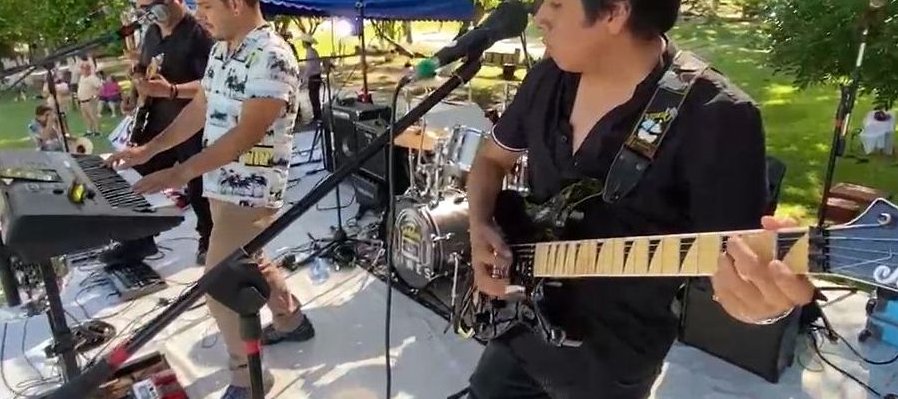Tributo discoteca universal stereo