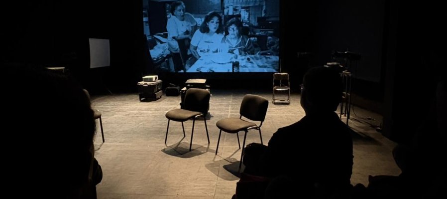 Vuelos nocturnos sobre un mar sin fondo