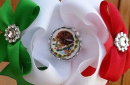 Imagen muestra de la actividad Broche tricolor