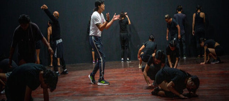 Actuación y baile coreográfico