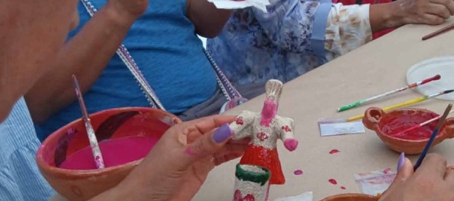 Alfarería: Decoración de figuras de barro