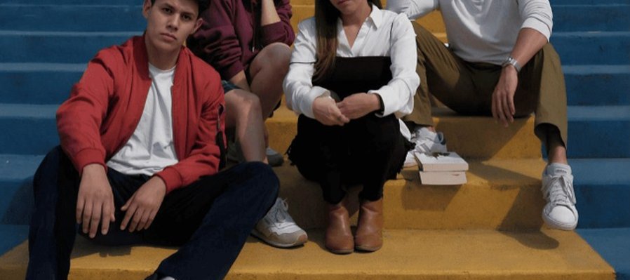Amor, amor o el suelo bajo los pies