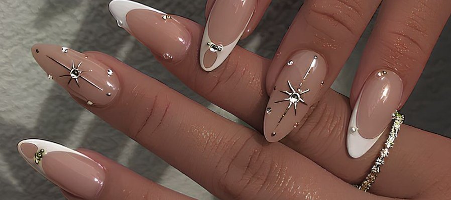 Aplicación de uñas acrílicas y gel semipermanente