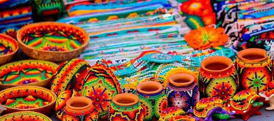 Bazar artesanal U K’íilwikil Koonol