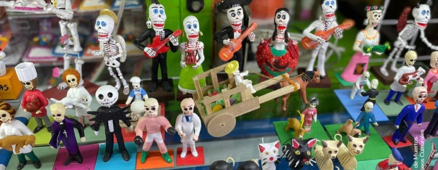 Calaveras y Diablitos. Los alimentos en las ofrendas mexicanas.