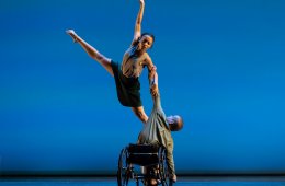 Imagen muestra de la actividad AXIS Dance Company