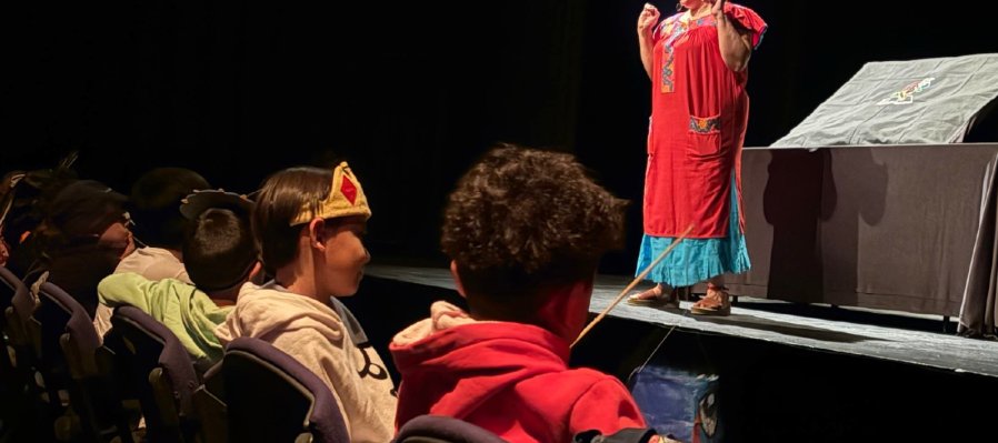 Hilando historias de colores