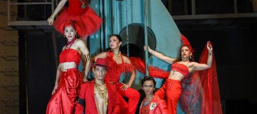 30 Años de bailar entre montañas