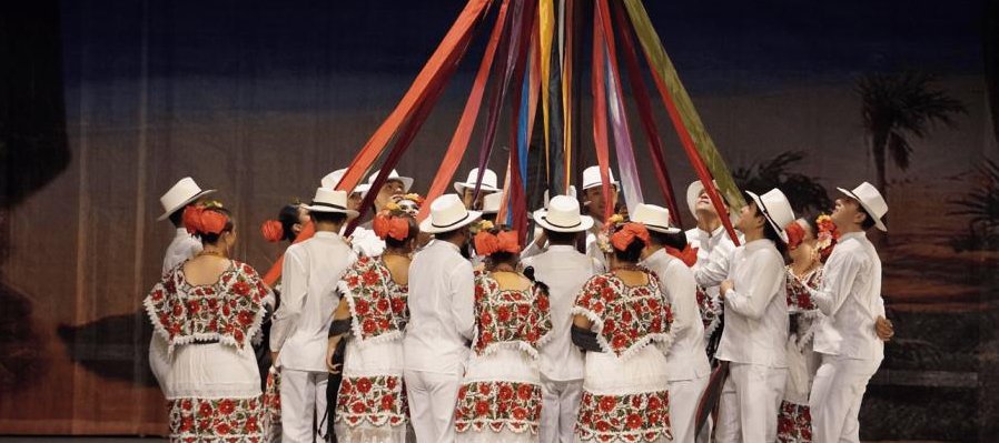 Tradiciones vivas: fiesta, vaquería, fandango y feria