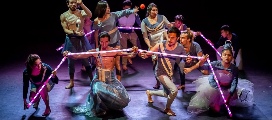 Cirko de mente presenta La primera luz