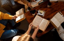 Imagen muestra de la actividad Parentalidades en la literatura latinoamericana