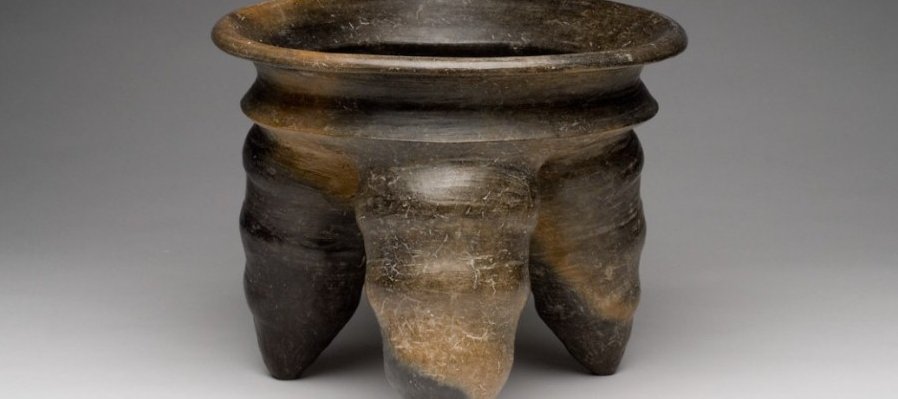 Con las manos en el barro