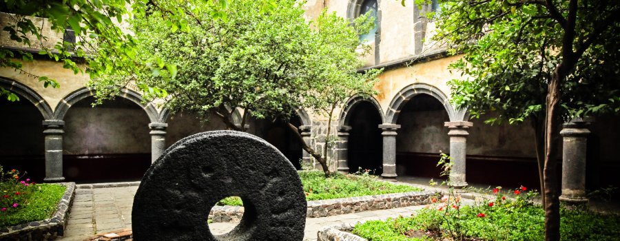 Entre flores, bestias y querubines: la pintura de grutesco en Culhuacán