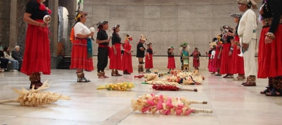 Club de Danza Azteca del CCMC