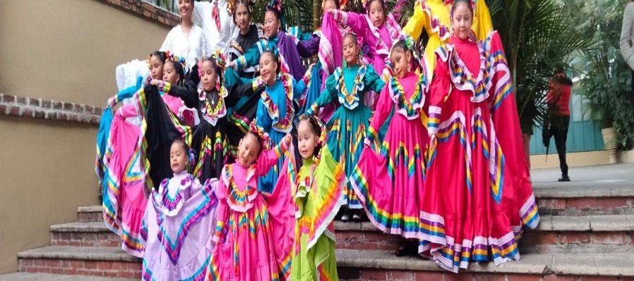Danza Ballet Folklórico Moyolpaqui