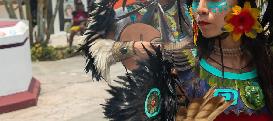 Danza prehispánica para personas adultas