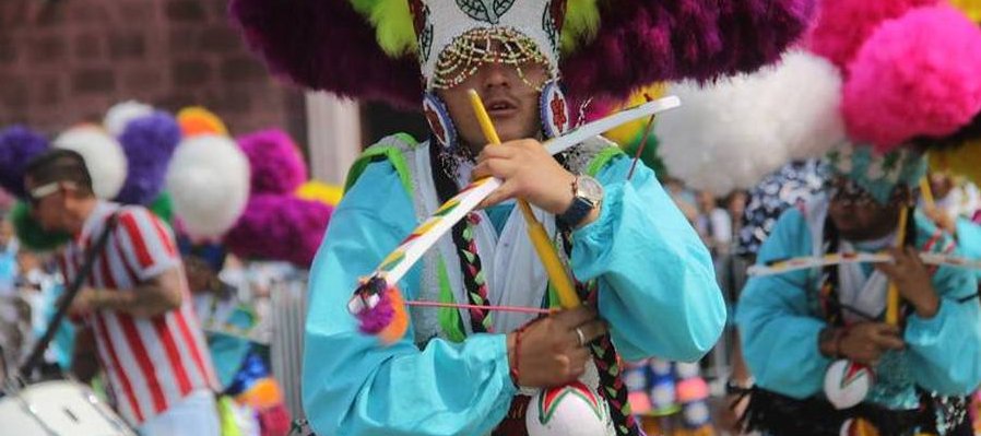 Desfile de Danza Tradicionales