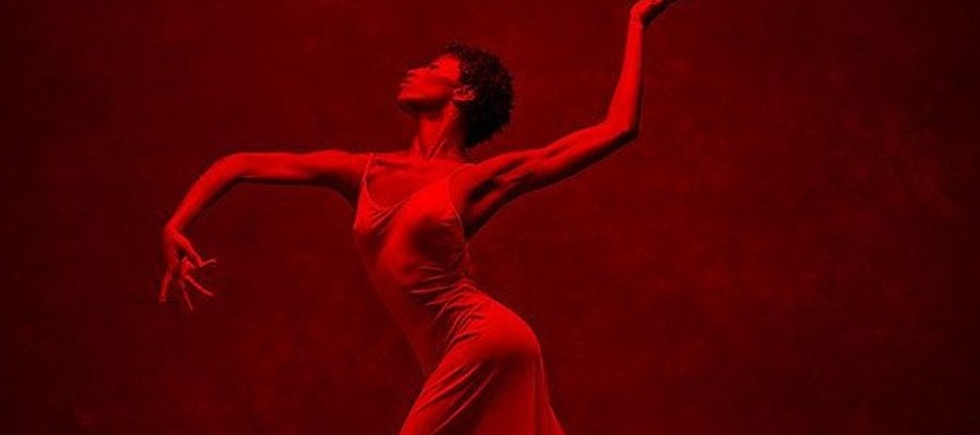 De la hoja a la escena