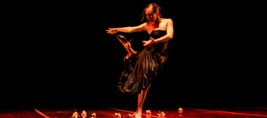 Detrás de mi, de mujeres y tangos