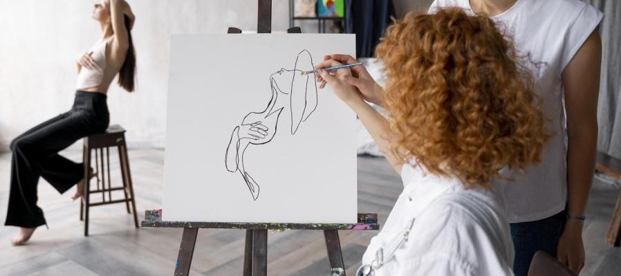 Dibujo de figura humana con modelo