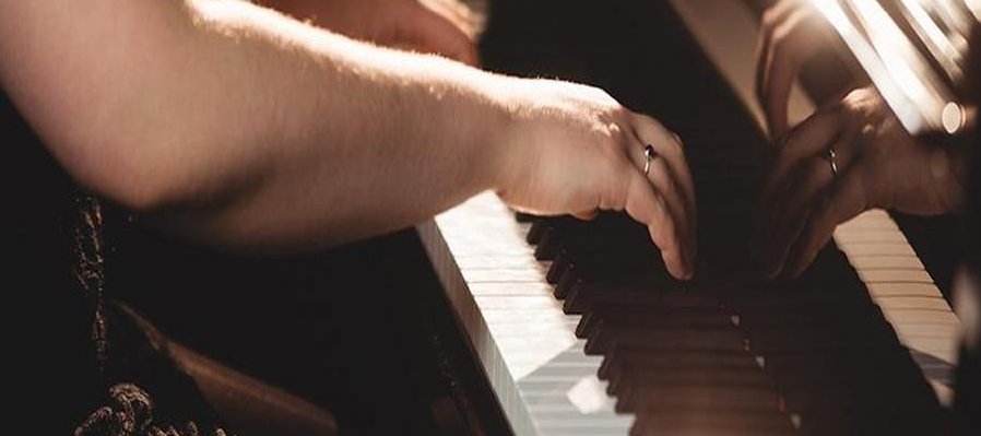 El arte del piano poético