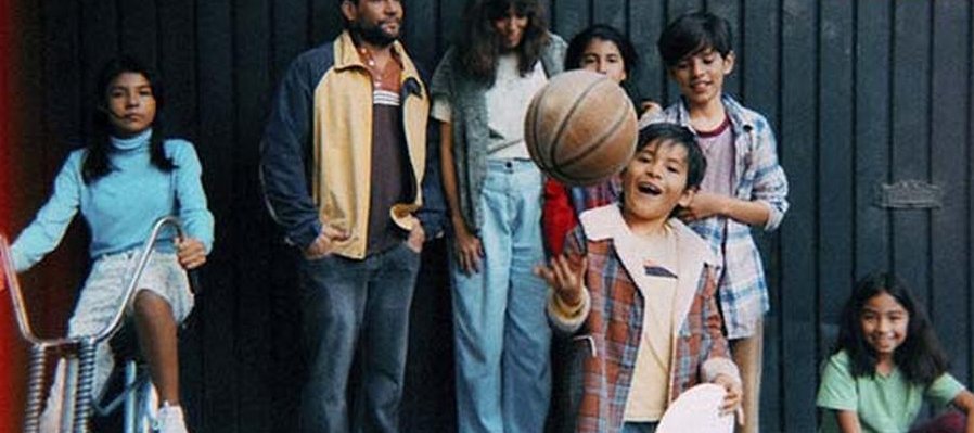 El diablo fuma (y guarda las cabezas de los cerillos quemados en la misma caja)