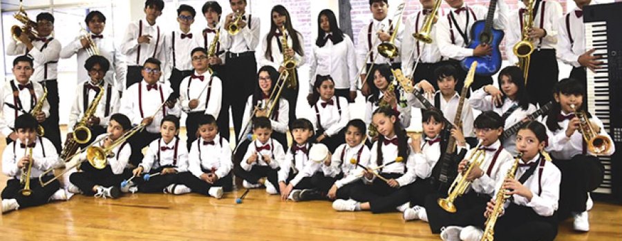 Improvisando sonrisas. Semillero Ensamble Comunitario de percusiones y alientos de la Ciudad de México