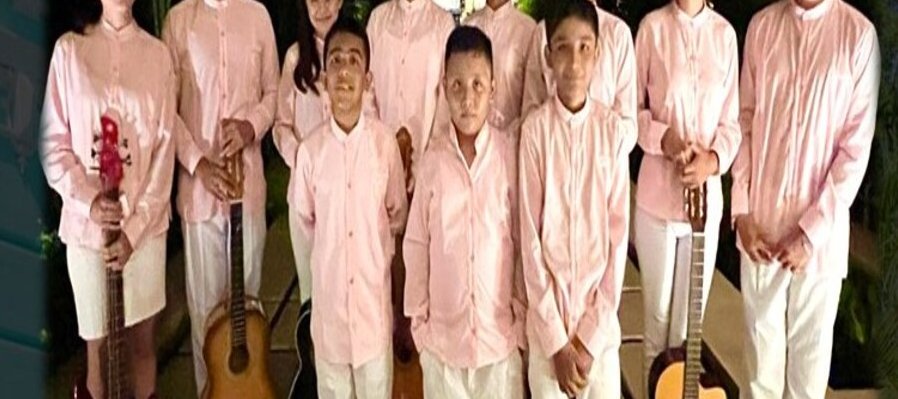 Ensamble de trova Kookix