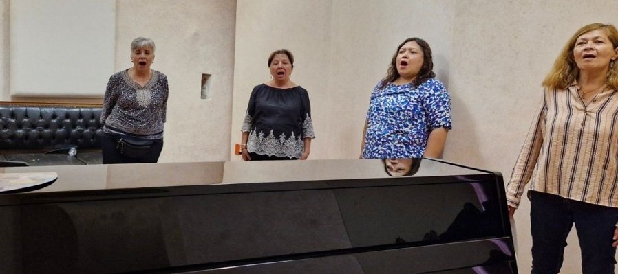 Entrenamiento Vocal para Adultos Mayores