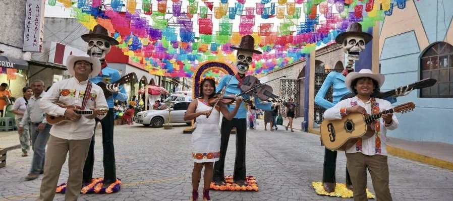 Erika Medellín y el Trío Balcón Huasteco