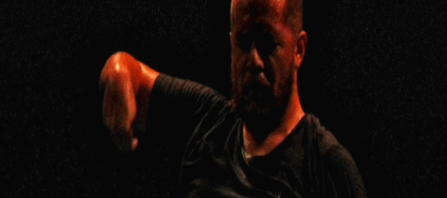Habilitar La Ausencia-Taller de Teatro Físico Desde el Archivo y la Plástica Lumínica