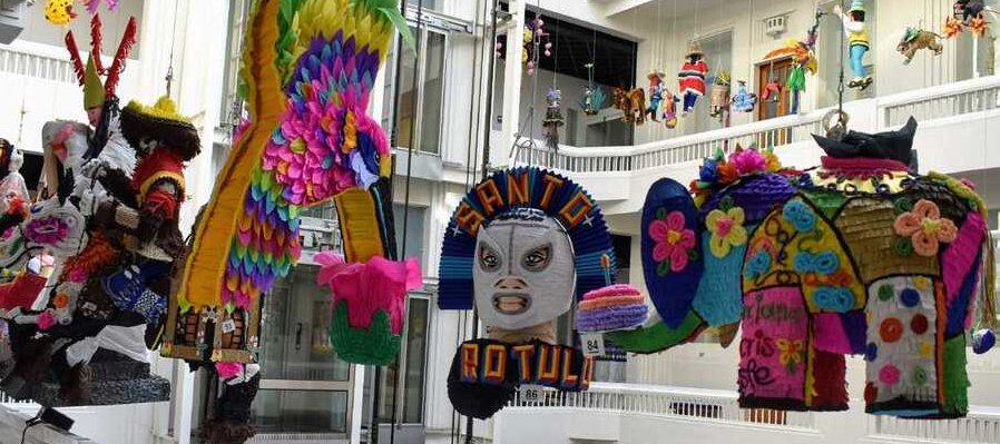 Exhibición del 19° Concurso de piñatas