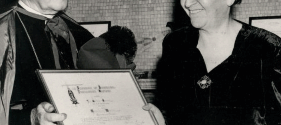 Gala homenaje Gabrieladesdelucila 80 años Premio Nobel