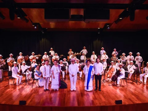 Orquesta Típica Yukalpetén: Gala yucateca