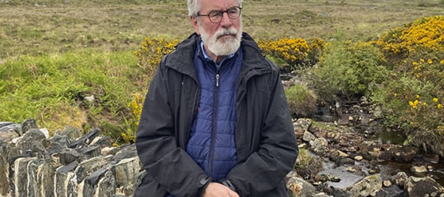 Gerry Adams: construyendo la paz