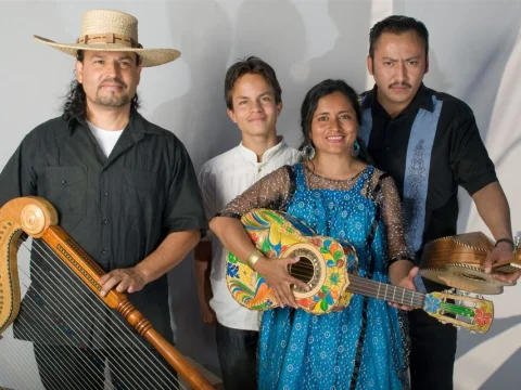 Grupo Yolotecuani: Sones y canciones de Guerrero