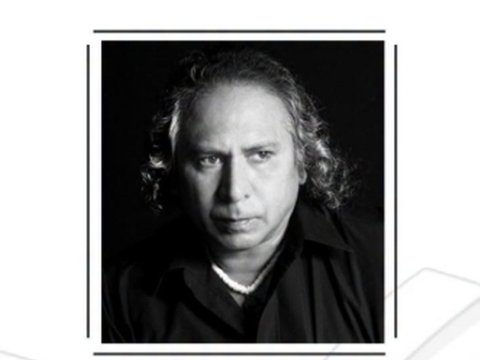 Homenaje al poeta y ensayista