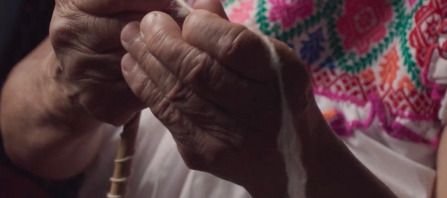 Mujer de tierra