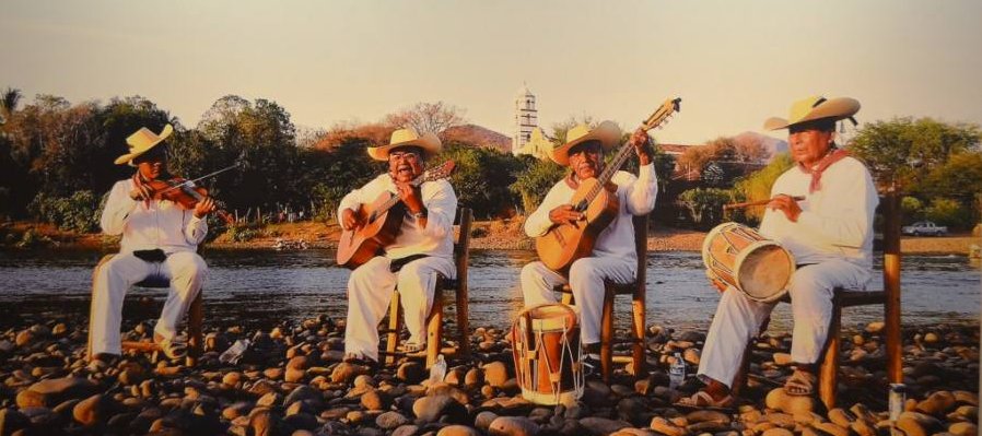 Imaginarios sonoros. Los hacedores de música a través de la fotografía
