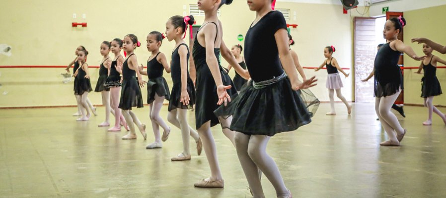 Inducción al ballet infantil