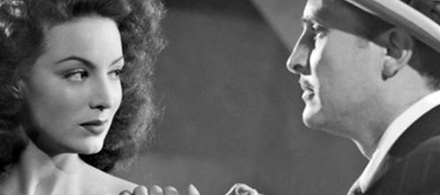 La diosa arrodillada