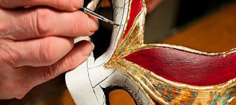 Laboratorio de estudio y creación de máscaras carnestolendas