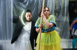 La comedia de las acotaciones   o la farsa trágica de unos ojos ajenos a Edipo