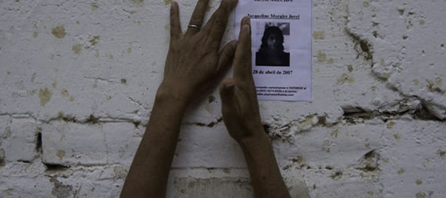 María en tierra de nadie
