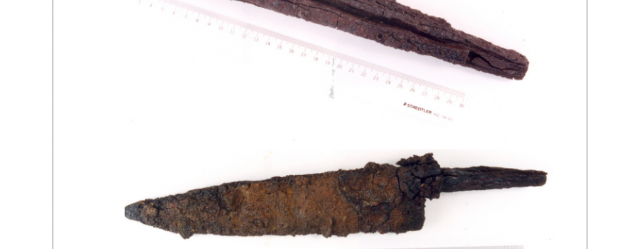Artefactos de metal asociados a un entierro prehispánico de la Isla Espíritu Santo