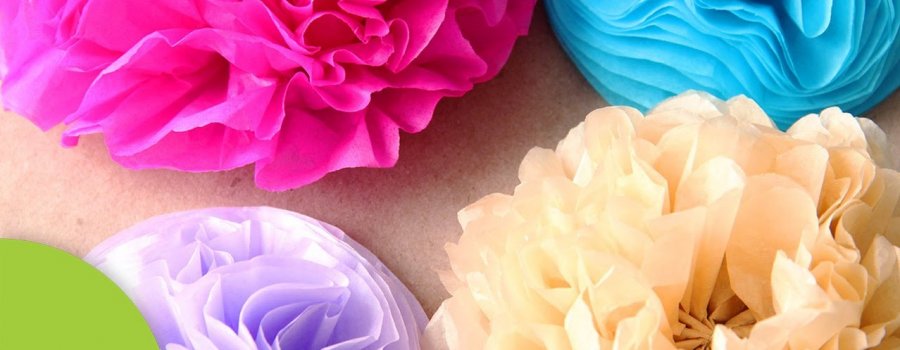 Elaboración de flores de papel y coronas