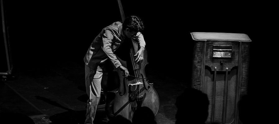 Memor(I.A.): drama musical-escénico en tres breves actos